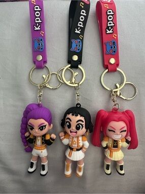 K-pop Cartoon Doll Keychain - Purple, Black, Pink